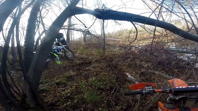 гонка 7 октябрь 17. 2020 и как едет кроссовый мотоцикл по эндуро трассе смотреть онлайн