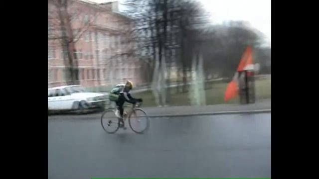 Критериум в Петергофе 30 апреля 2005 г. (шоссейная велогонка) смотреть онлайн