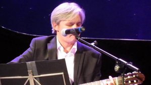 "Париж". Поет Сергей Зыков.