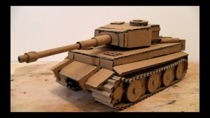 Как сделать Танк Тигр из Картона с подвижной башней на гидравлике?