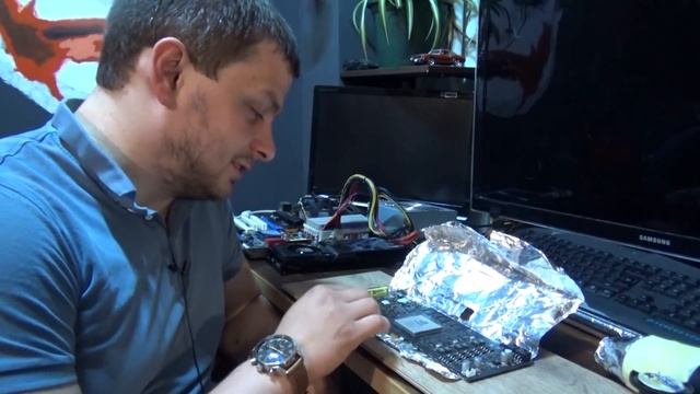 Прогрев феном видеокарты, убираем артефакты. Часть 1 смотреть онлайн