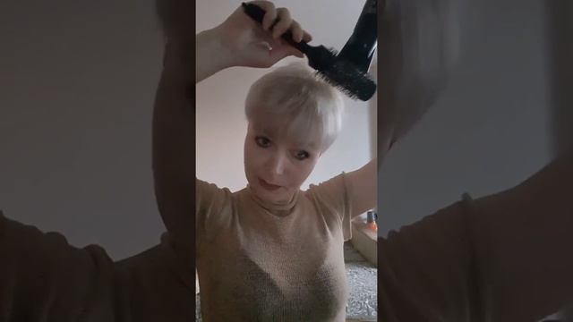 Укладка короткой стрижки "пикси"