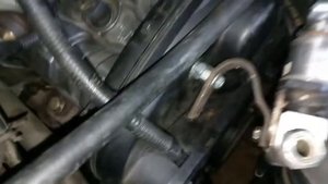 опель омега б х25хе газ рампа,пришлось по другому поставить