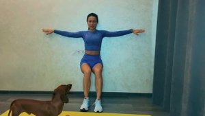 Тренируемся дома и не только... Упражнение СТУЛЬЧИК