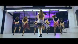 Катя Шошина тверк