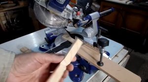 Самодельное приспособление для фиксации круглых деталей от Дачного мастера