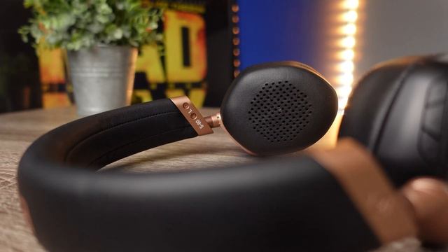 First Look! : V-Moda's S80 Headphones Are Also Speakers! смотреть онлайн