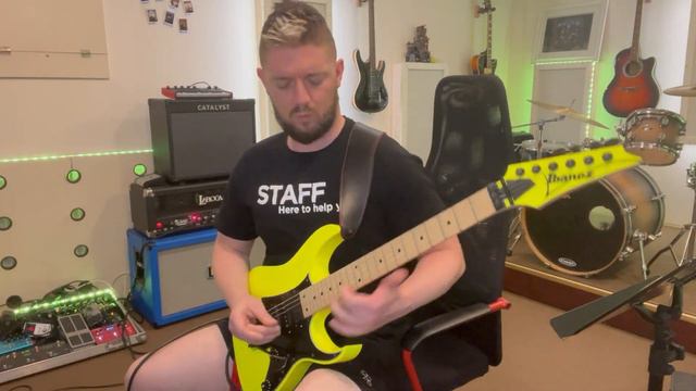 Improwizacja solo by Miki. Ibanez Genesis RG550-DY смотреть онлайн