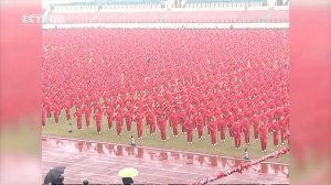 50 тысяч синхронно танцующих китайцев установили рекорд Гиннесса