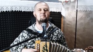 Спел не реально сам на три голоса! ЛИЗАВЕТА