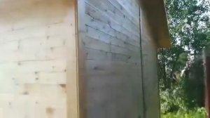 Красивый хозблок с двухскатной крышей