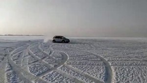 дрифт на льду (Suzuki sx4)