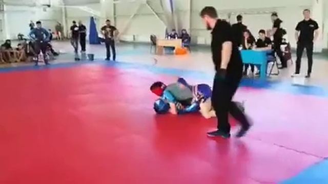 Первое бой Киёмиддин Бобоев чемпионат Ульяновская Област