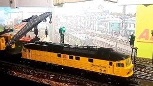 Roco. Тепловоз. BR233. и Roco. Кран. НО1:87. Roco. Locomotive. BR233. and Roco. Tap. HO1:87.