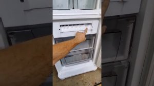 видео обзор Холодильника Ariston MB2185NF.019