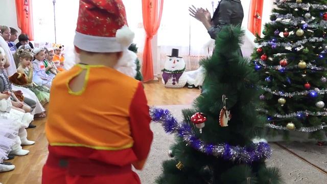 Д/С №10 ЗИМА 2015-2016 УМНИКИ И УМНИЦЫ смотреть онлайн