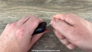 2008 - 2013 Toyota Highlander Key Fob Battery Replacement - How To Replace Change Remote Batteries