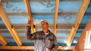 Как рассчитать шаг между стропил, расстояние стропил под утеплитель двускатной, вальмовой крыши