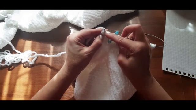 1 ЧАСТЬ БЕСШОВНЫЙ ДЕТСКИЙ КОМБИНЕЗОН СПИЦАМИ с капюшоном и с застёжкой по ножкам с закрытыми ножкам