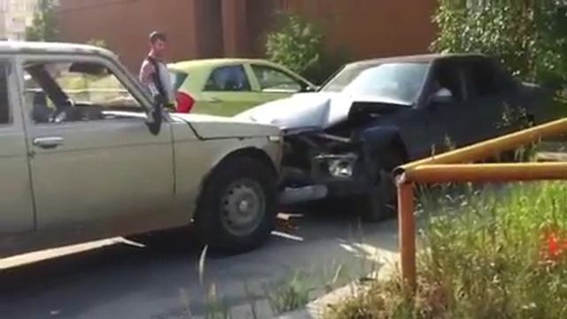 Сургут - Парковка машины :) смотреть онлайн