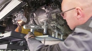 Замена рабочего цилиндра сцепления на коробке передач на автомобиле Opel Astra K