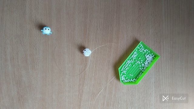 Кругляш зайка из бисера. Мини амигуруми из бисера. Амигуруми из бисера. Бисероманка. Бисер. смотреть онлайн