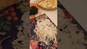 Жаренные в собственном соку бараньи ребра с картошечкой