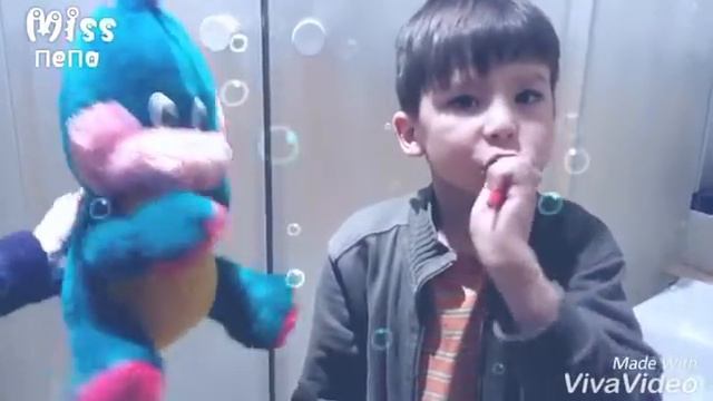 Новая серия! Дракоша покажет мастер-класс по супер чистке зубов. Игры для детей. смотреть онлайн