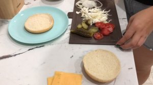 Как сделать вкусный БУРГЕР дома. Сочная котлета для бургера.