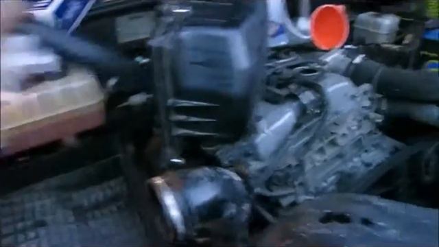 S.Y. Kyron 200XDI , Т.О. 10К, замена воздушного фильтра. смотреть онлайн