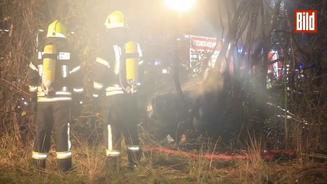 HORRIBLE ACCIDENT ON THE GERMAN AUTOBAHN. #autobahn #crash #germany #terrible #mercedes смотреть онлайн