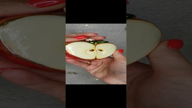 Арт. A2602  Распаковка Формовая игрушка из Польши «Половинка яблока»