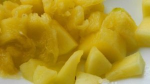 Фруктовый салат с манго