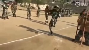 ? Учимся убивать у наших стратегических партнёров из Эритреи
Спецназ Эритреи — это что-то и смешно