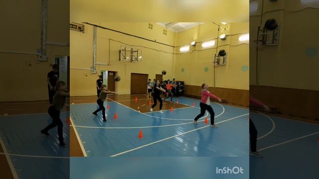 Поздравление от отделения волейбола СШ «Зубрёнок» с Днём защиты детей. Тренер - Грачева Ирина. смотреть онлайн