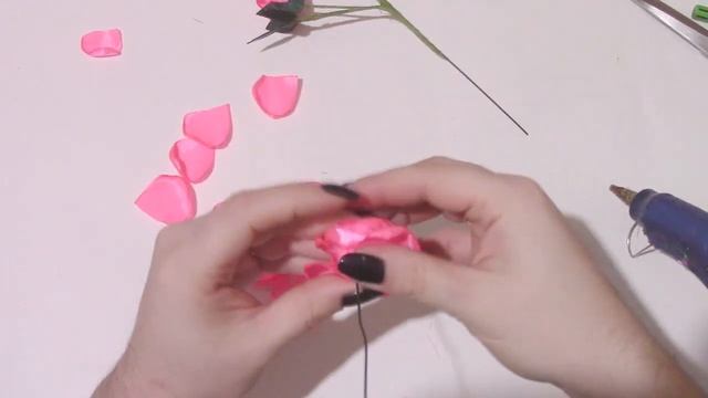 Куст роз в горшочке. Подарок своими руками. Подарок воспитателю или учителю