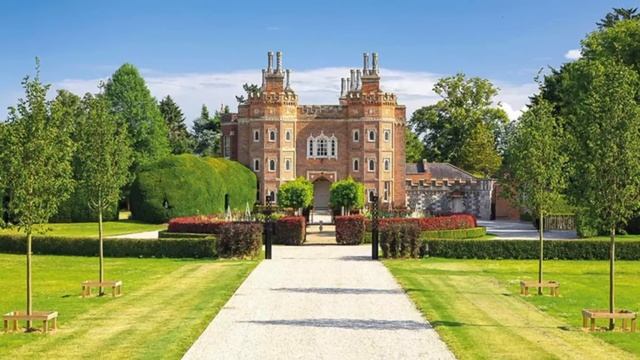 Cheapest Haunted Mansions For Sale That People Refuse To Buy! смотреть онлайн