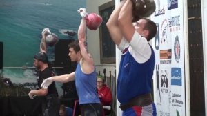 Ivan Denisov - kettlebell jerk (2x36kg 5' 85 reps) / Иван Денисов - толчок гирь (гиревой спорт)