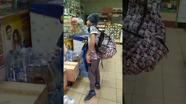 Ходили в футболках в +5 градусов смотреть онлайн