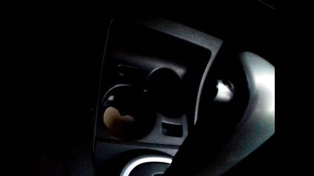 Prueba Nissan Tiida | El último de los GRANDES de Nissan | смотреть онлайн