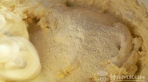 Домашнее печенье с орехами и шоколадом