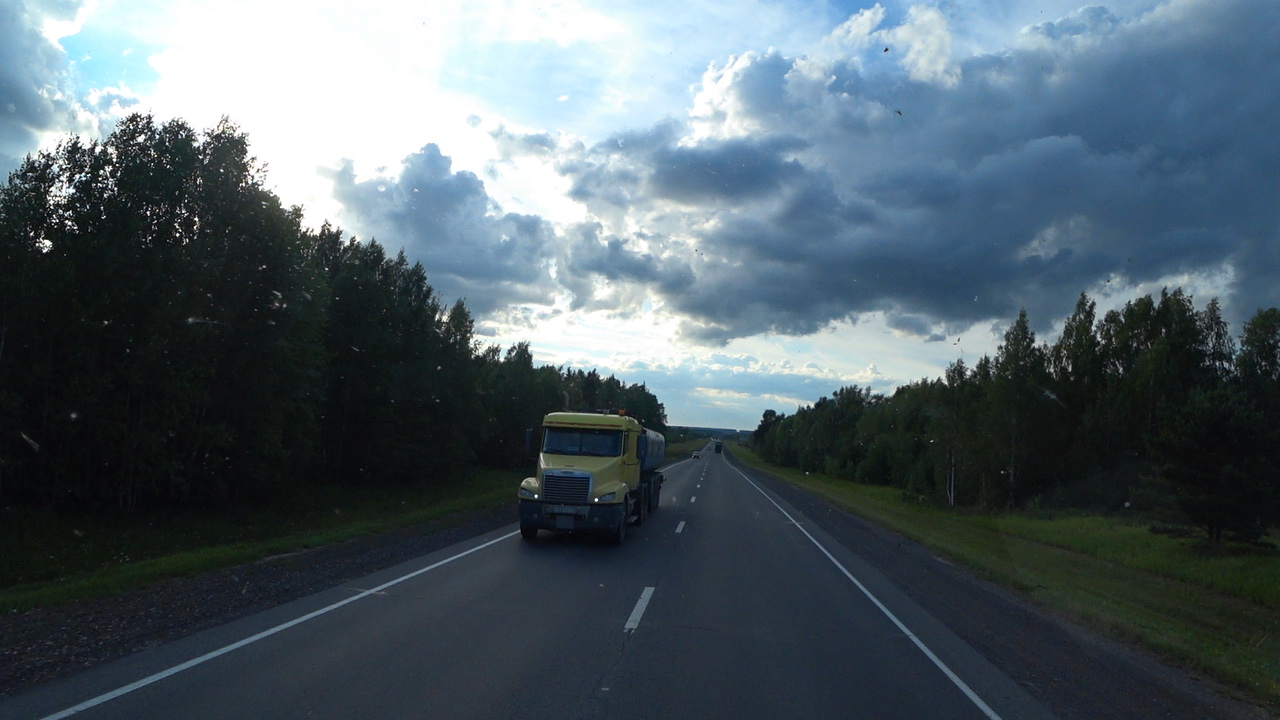 Сибирь (автодорога). Трасса е38. КАМАЗ на трассе. Затор на дороге.