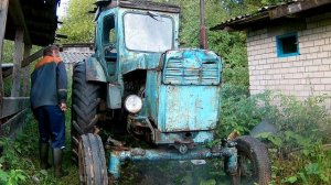 Трактор давно не заводил.