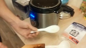 Vitesse VS-570 - недорогая качественная мультиварка скороварка 4литра 800 Вт. Обзор - тест.