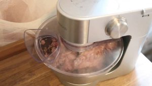 Молочные сосиски из крольчатины