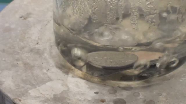 Turn Pennies Silver and Gold (Chemistry Trick) [_g_ml8tAnWE]