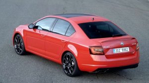 Škoda Octavia RS 245 Sedan and Combi 2018, Driving Track, Official Video