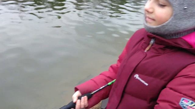 Рыбалка на ультра лайт в Фишпарке смотреть онлайн