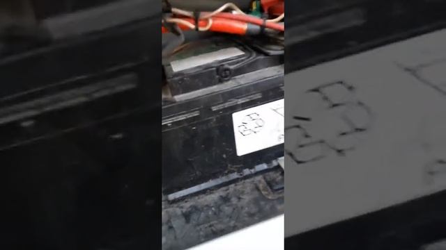Zamena akumulatora "Renault Master" Change battery Renault Master смотреть онлайн
