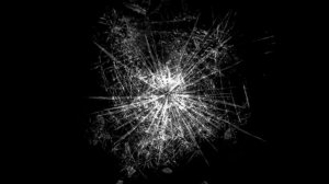 футаж- разбитое стекло от выстрела